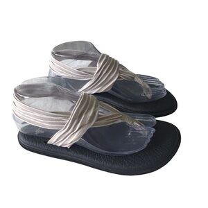 Sanuk fabric wrapped sandals cream & white size 7